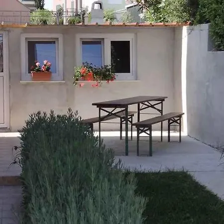 Okrug Gornji 24