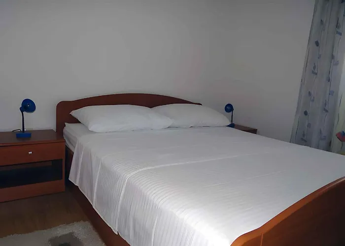 Okrug Gornji 24 *