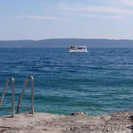 Apartman Okrug Gornji 24 *