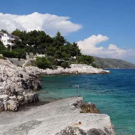 Apartman Okrug Gornji 24